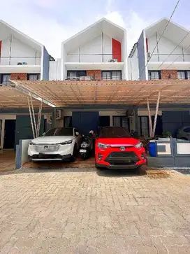 Rumah Cantik Secondary Dalam Cluster di Cilangkap Full Furnished