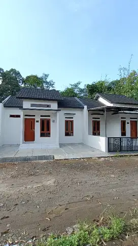 Rumah MURAH di dekat terminal BRT cangkiran Semarang