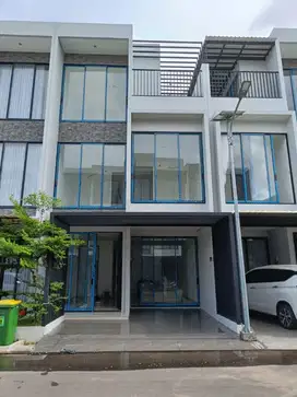Dijual Rumah Baru 3 LantaiAnwa Residence Puri