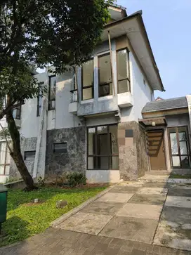 rumah 2 lantai di nittaya avani, bsd city. 10 menit exit tol serbaraja