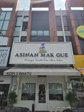 Barista, Kitchen,Waiters (Diharapkan berpengalaman kec waiters)