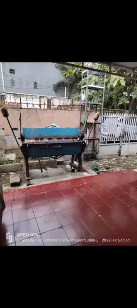 Mesin tekuk plat model japan kuno dn kuat