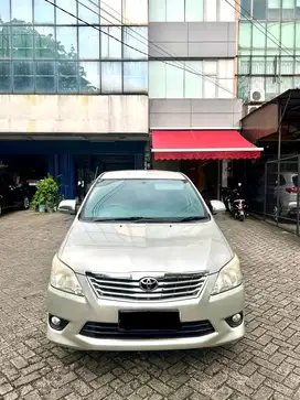 (CASH) Kijang Innova G AT Diesel 2013