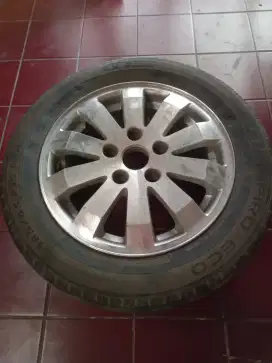 Ban dan velg Daihatsu luxio
