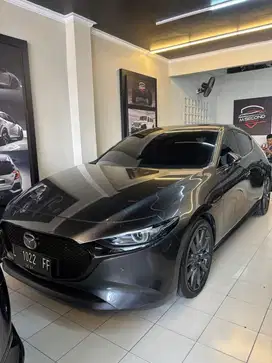Mazda 3 hatcback 2.0 AT skyactive 2021