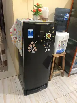 Kulkas merk Aqua 1 pintu
