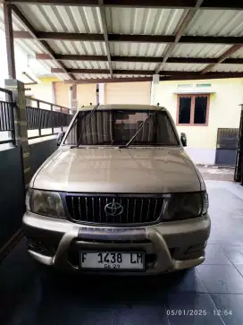 Kijang lgx efi 1.8 MT 2004