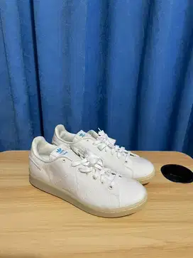 sepatu casual adidas putih 42