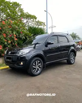 Toyota Rush 1.5 G 2015 AT FaceLift Hitam