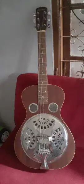 GITAR RESONATOR