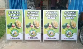Standing banner promosi bolak balik