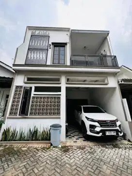 Rumah Bagus Full Furnished di Alfarezqy Regency, Rawalumbu, Bekasi