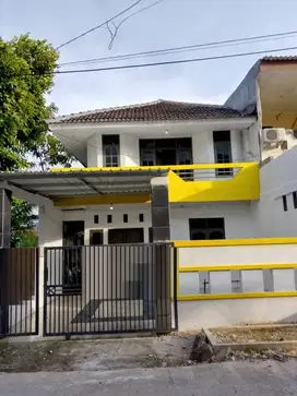 Disewa hunian Harapan Indah bekasi kota siap huni C0357