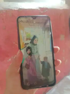 Realme 3. Ram 3/32 lecet pemakaian. Aja