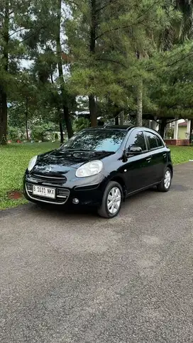 Jual Mobil nissan march XS AT 2013
