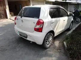 Toyota Etios Valco second