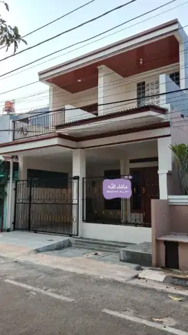 Disewa rumah baru cluster dikota harapan indah