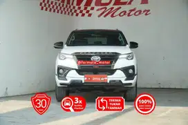 (LOW KM74rb) Toyota Fortuner VRZ TRD 2.4 AT 2020