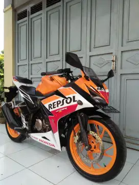 Honda CBR plat G