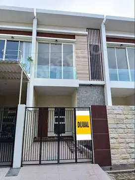 Rumah minimalis cuma 1 M an di Sutorejo