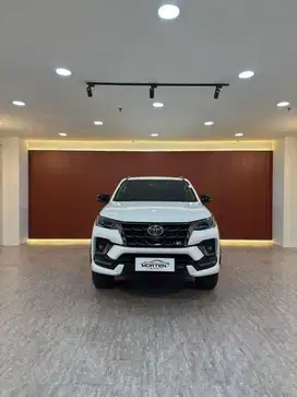 FORTUNER 2.8 VRZ GR SPORT 2023 PLATINUM WHITE