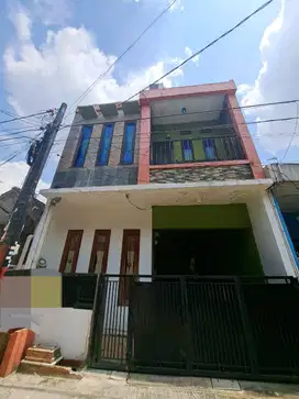 Rumah 3 Lantai Siap Huni di Galaxy Bekasi