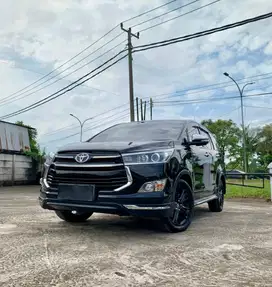 Toyota Innova 2.0 Venturer MT