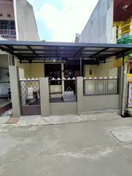Disewakan Rumah di Antapani