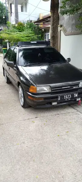 Daihatsu Charade 1990 Bensin
