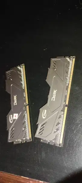 Ram Team Dark DDR3 2400 8gb