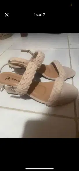 Wedges wanita kekinian