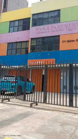 Dijual/sewa ruko di Matraman Proklamasi