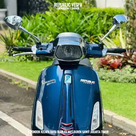 Piaggio Vespa SPRINT 150 3V Tahun 2014 Warna Biru Navy VERY GOOD CONDI
