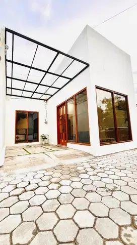 Homestay dekat bandara Solo dijual bonus furnish komplit