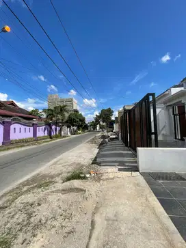 Rumah Dijual Marelan, Bisa Buat Usaha, Hadap Jalan Besar