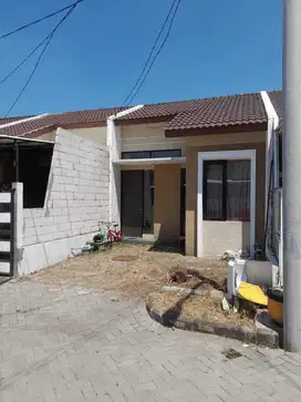 Dijual Rumah Murah Perum Jade Hamlet Menganti Gresik