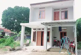 Rumah 2 lantai murah siap huni strategis di Buaran tangsel