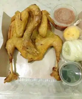 Ayam goreng kampung