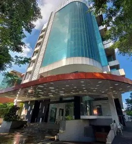 Gedung Megah MAMPANG. LT.1647/LB.9600. 5 Lantai. Harga 200M + tax!