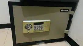 Safetybox Krisbow tahan api