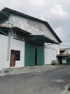 Disewakan Gudang Margomulyo indah siap pakai 2100meter