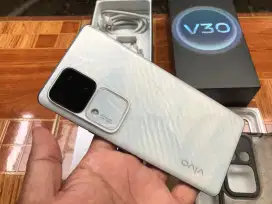 VIVO V30 5G 8/256GB MULUS MONGGO