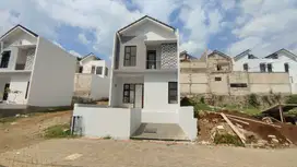 Rumah villa Tropis Bumi Asri Parahyangan Bandung