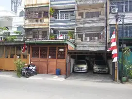Ruko Atau Rumah 3.5lt di Tanah Sereal Jakarta Barat