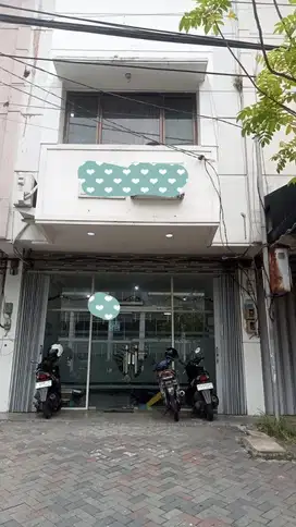 RUKO 4 LANTAI RAYA KLAMPIS JAYA, KONDISI MASIH TERSEWA