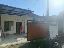Di jual rumah lantai 1  dekat pantai green bowl Ungasan badung bali