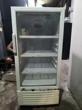 Jual showcase merk frigagate