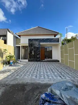 RUMAH MEWAH LIMASAN MODERN Di JALAN KALIURANG KM 13 NGEMPLAK SLEMAN