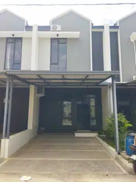 Dijual rumah siaphuni taman Kopo indah semi furnish