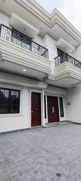 S304 Rumah Baru Modern Lux Strategis di Duren Sawit Jakarta Timur
